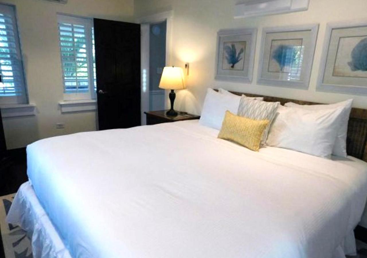 Hotel Sapodilla House Dunmore Town Exterior foto